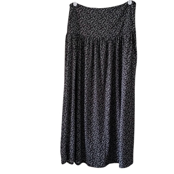 Simlu Dresses & Skirts - Simlu Floral Maxi Skirt Size L Black & White, Very soft, PRETTY